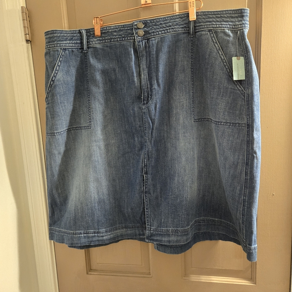 New Pilcro Anthropologie 22w denim skirt